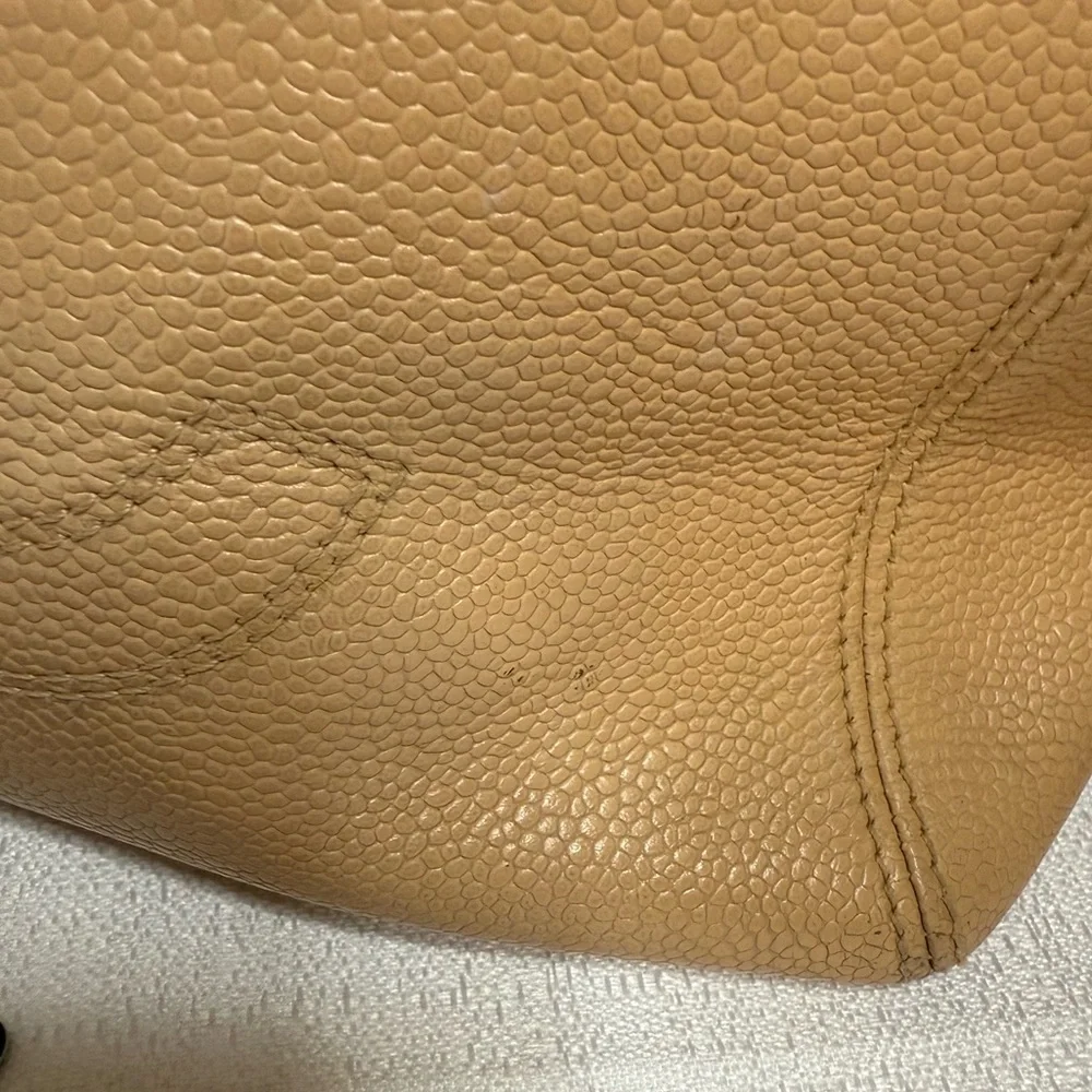 CHANEL Leather Tote with Logo-see callouts